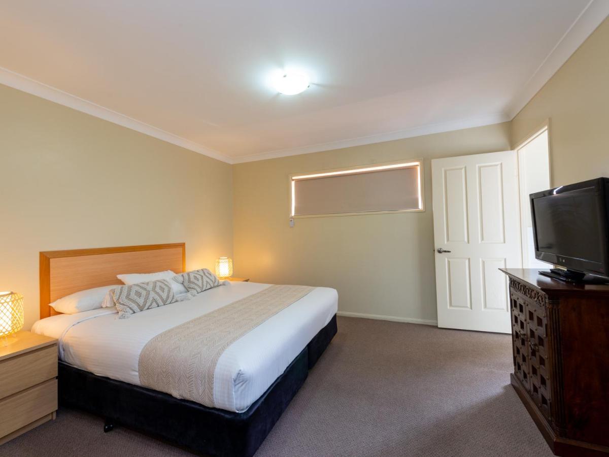 Villa Nova Motel Toowoomba Extérieur photo