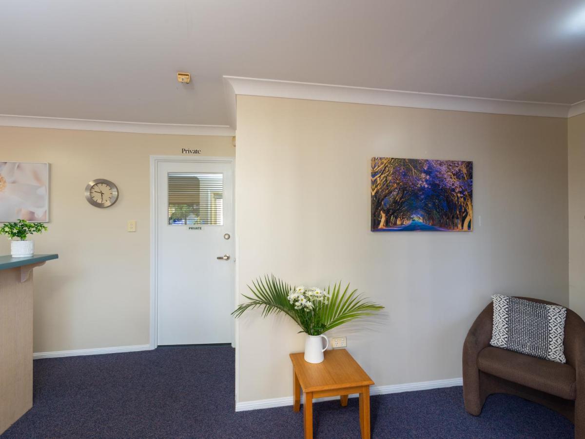 Villa Nova Motel Toowoomba Extérieur photo